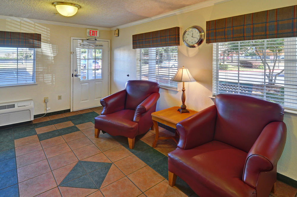 Intown Suites Extended Stay Dallas Tx - Garland Exterior photo